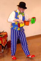 clown jongleur boites a cigares Marseille